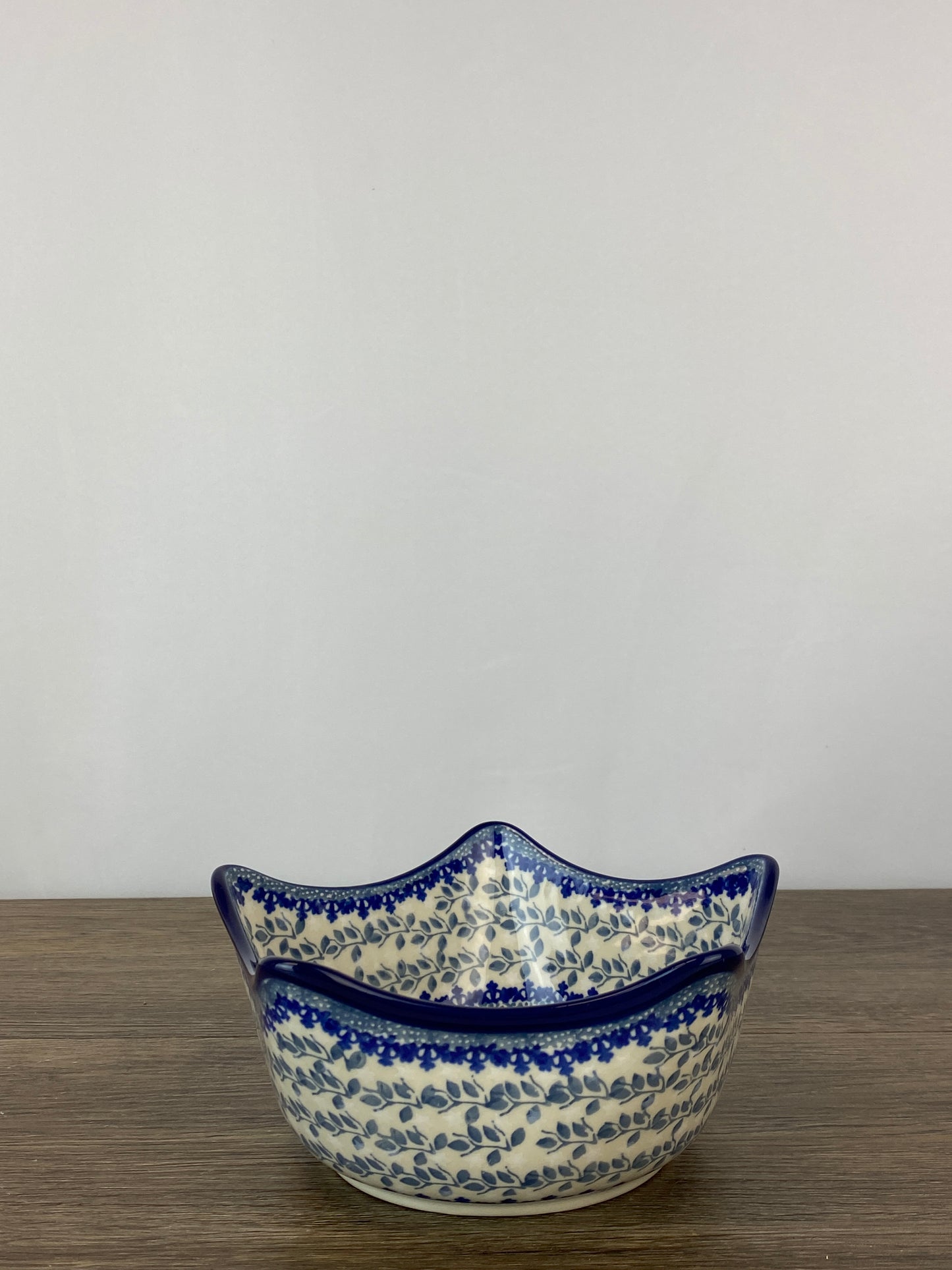 Five Pointed Unikat Star Bowl - Shape 814 - Pattern U4830