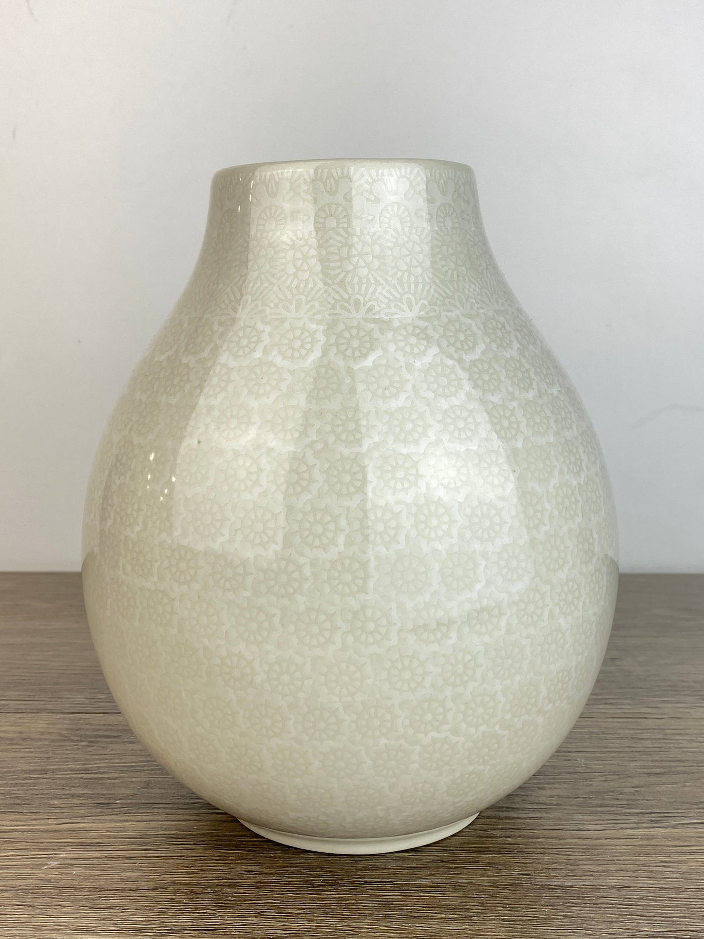 Squat Vase - Shape F15 - Pattern 2324
