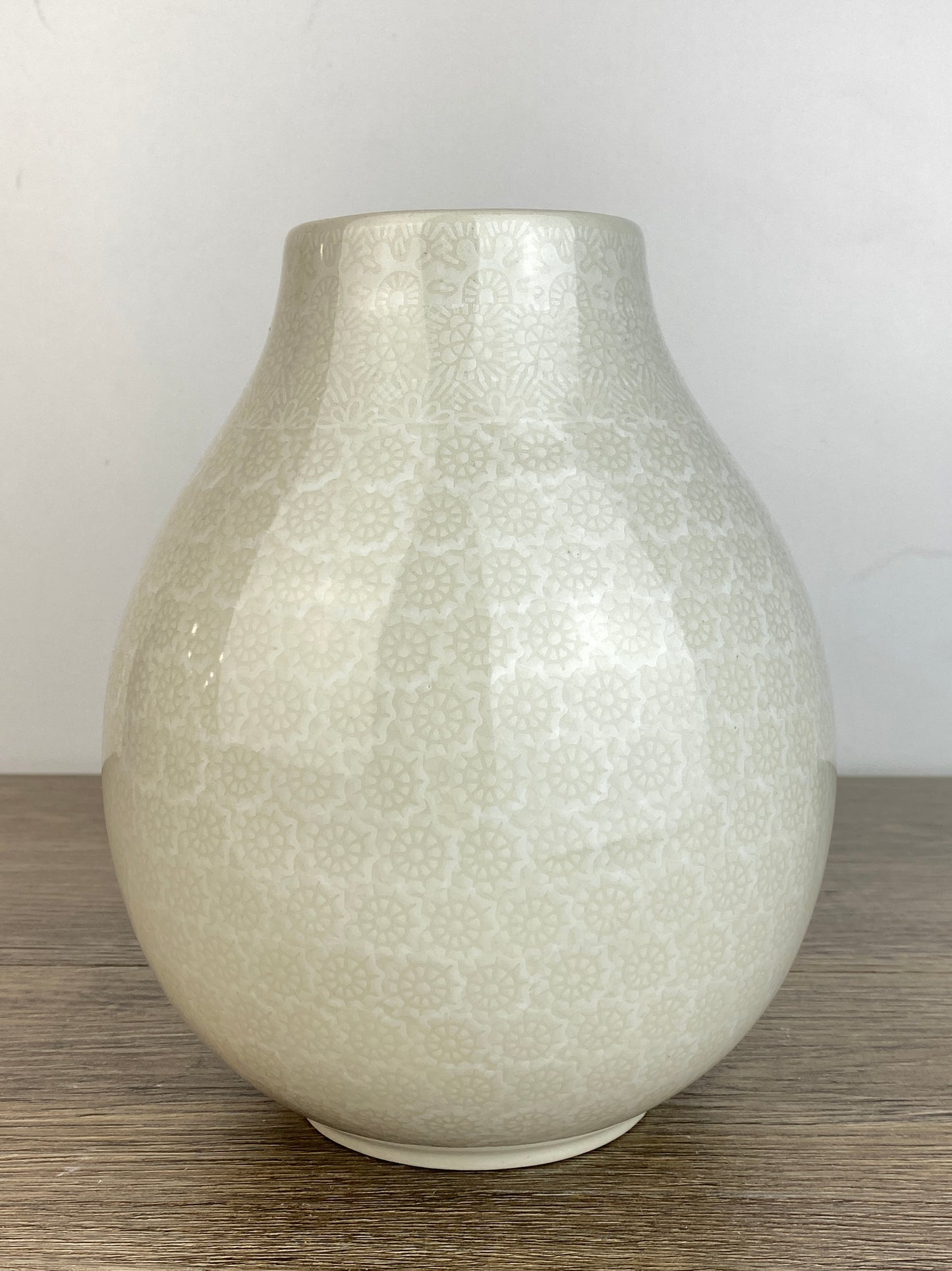 Squat Vase - Shape F15 - Pattern 2324
