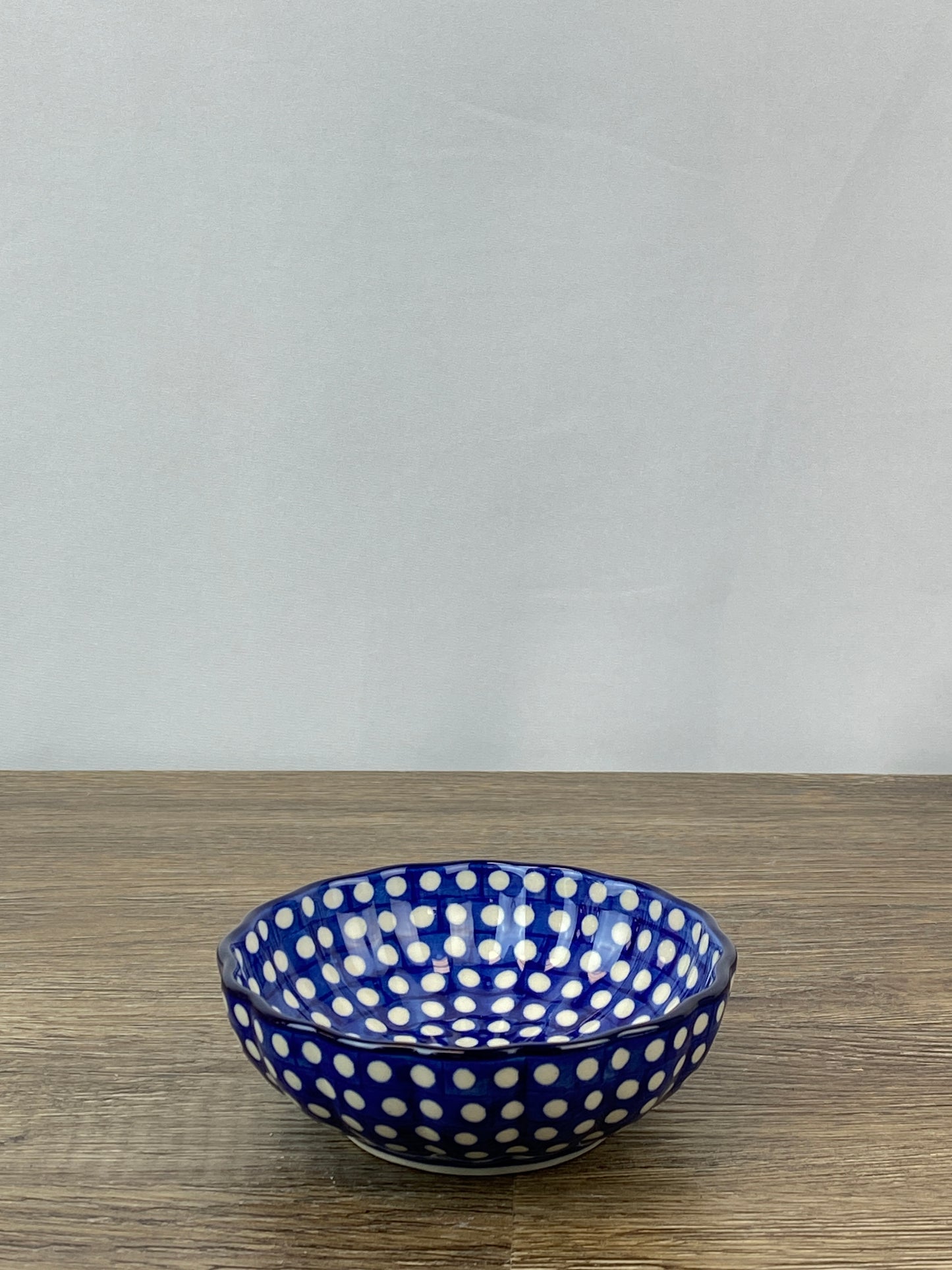 SALE 4.5" Unikat Scalloped Bowl - Shape 23 - Pattern U4850