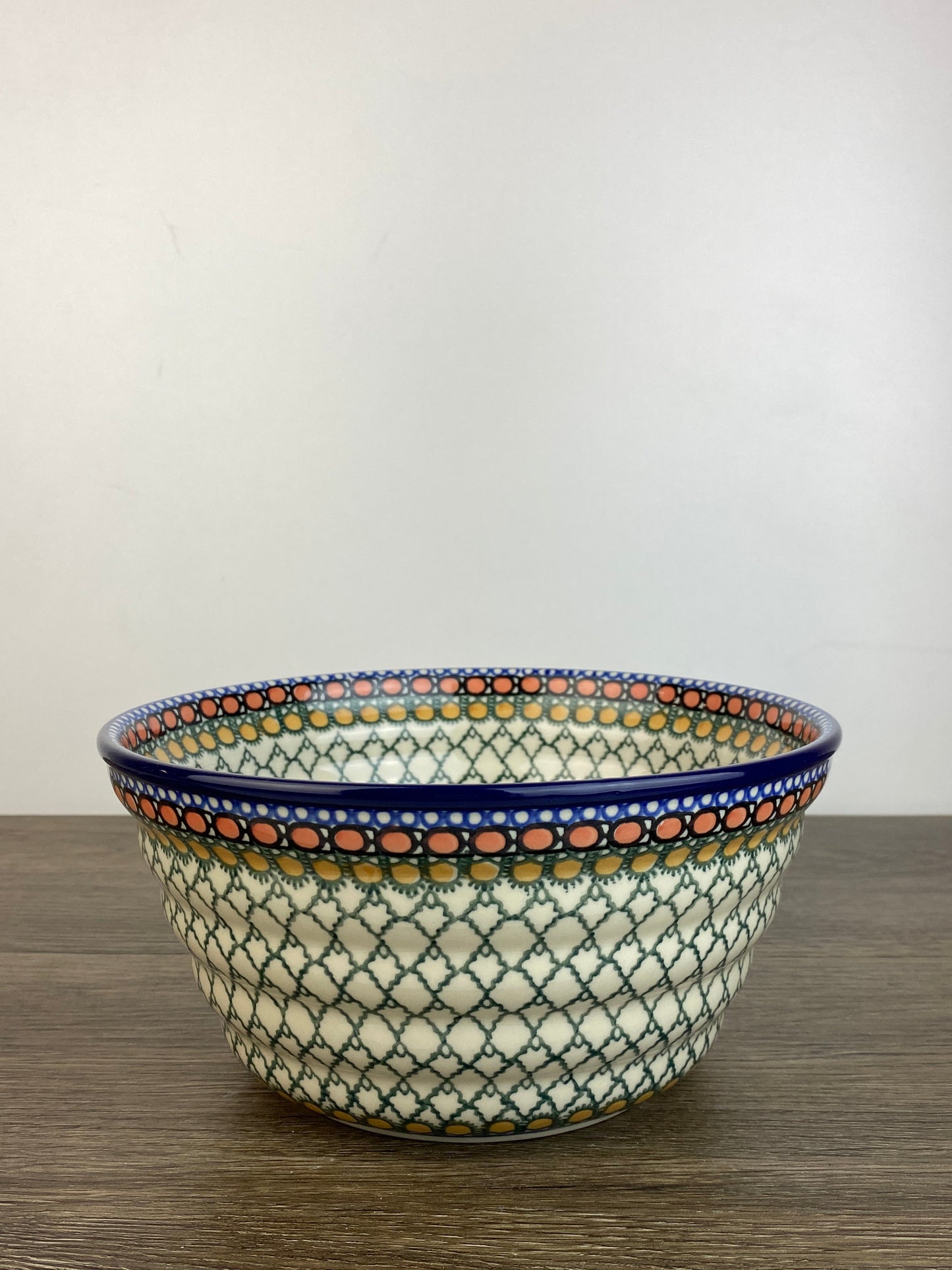SALE Unikat Ribbed Bowl - Shape A16 - Pattern U81