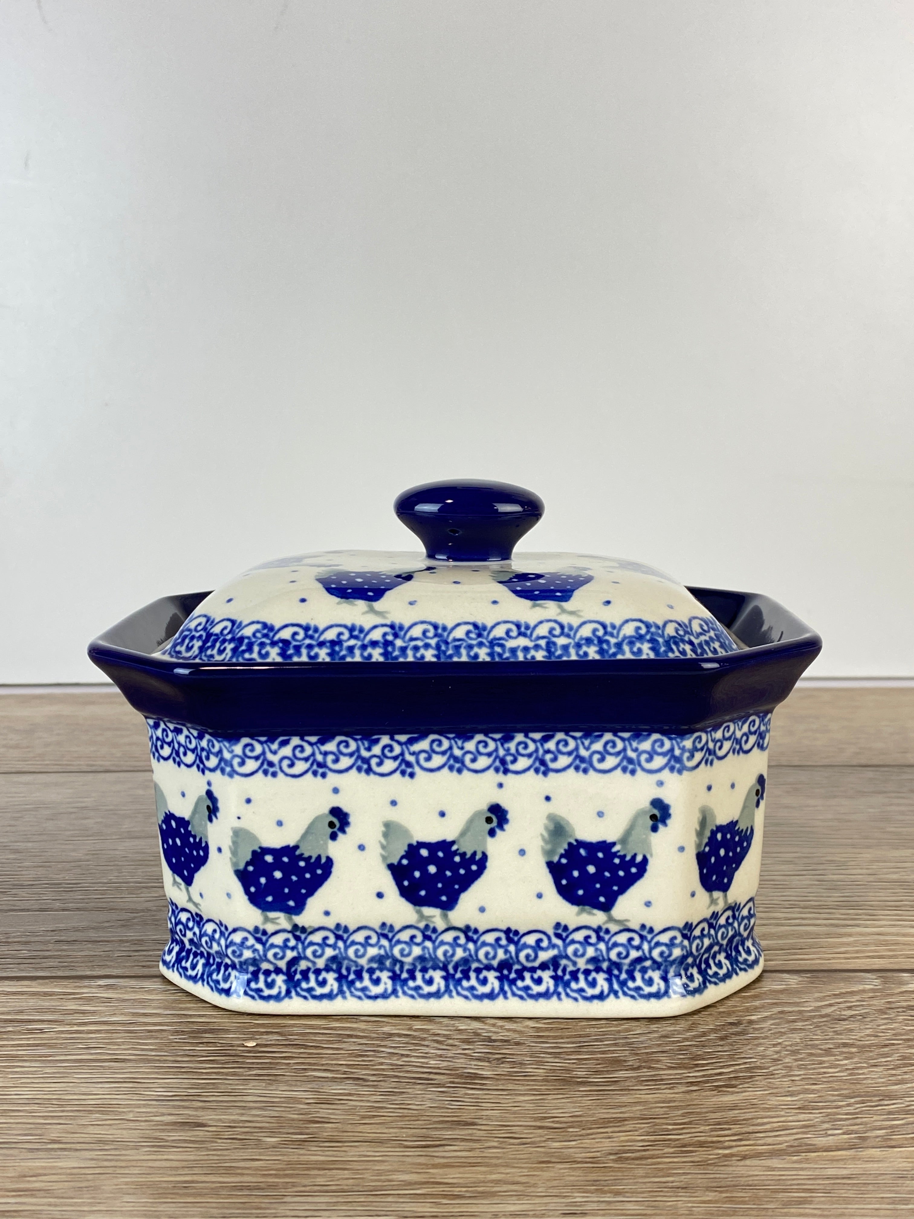 Small Cake Box - Shape 382 - Pattern 2597 – Polish Pottery Westlake