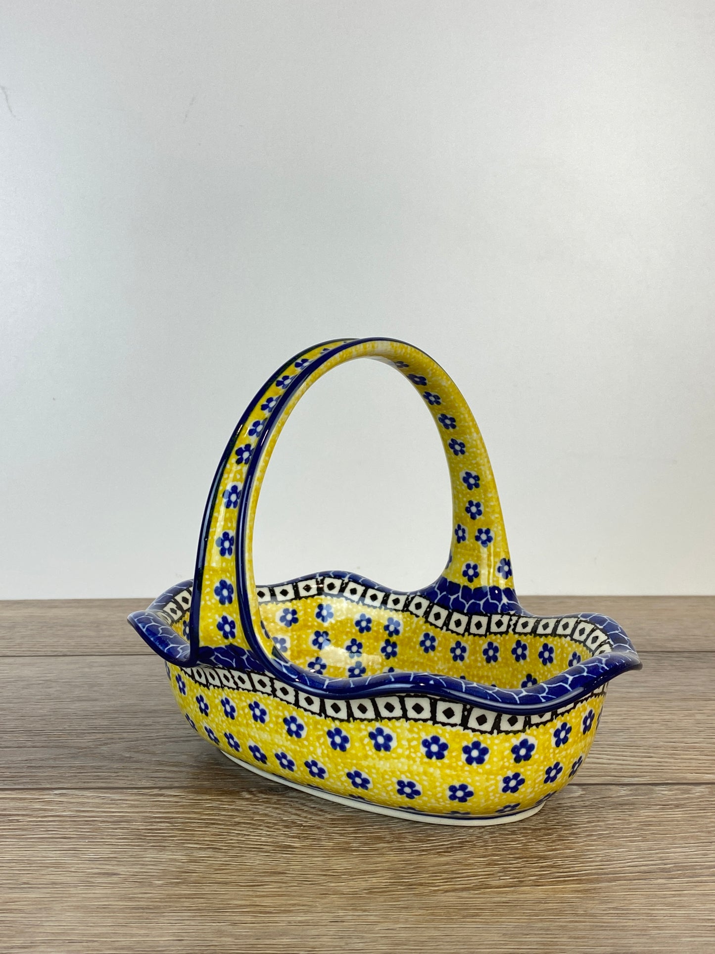 Basket with Handle - Shape A21 - Pattern 859