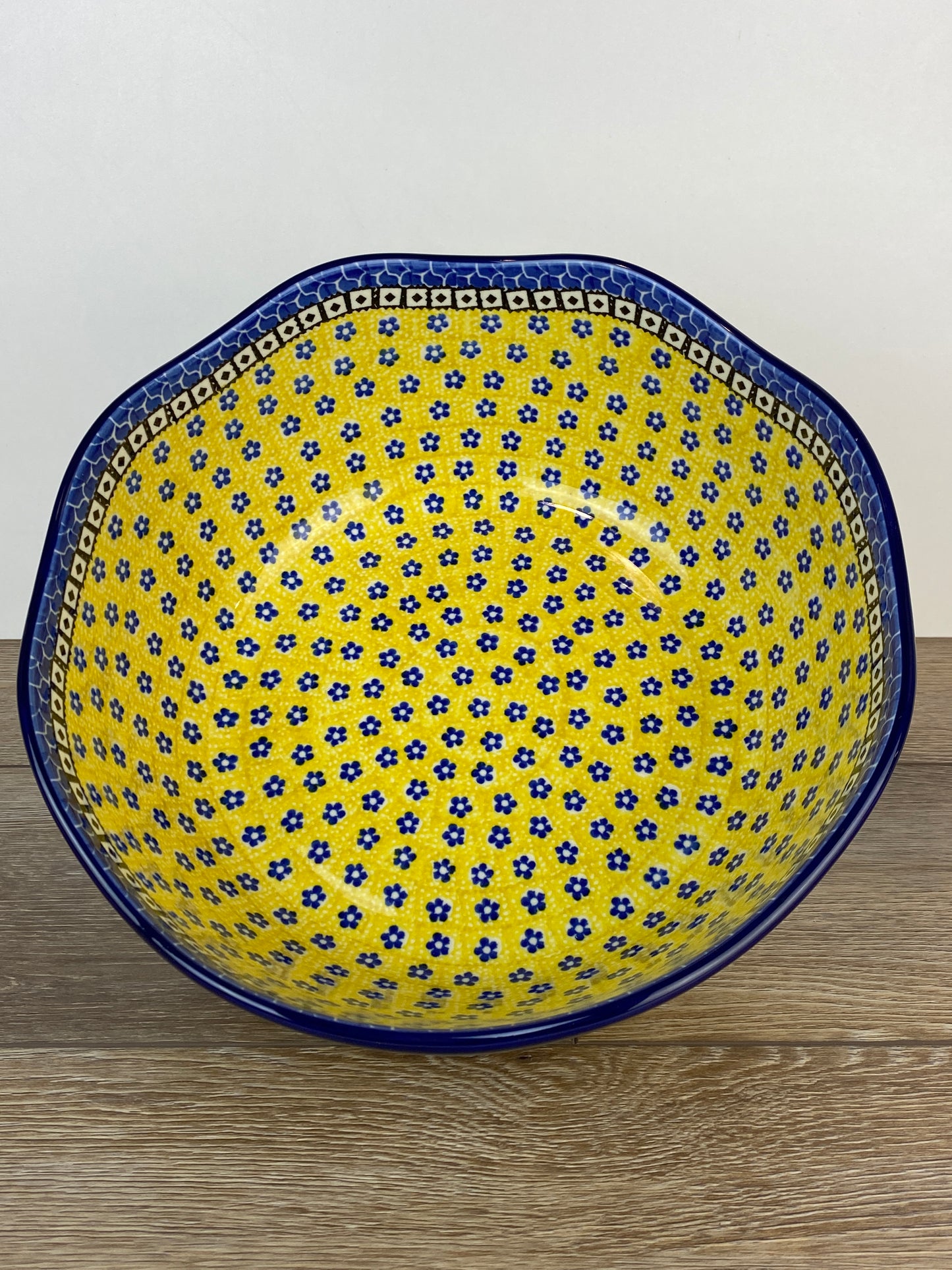 Large Wavy Bowl - Shape 697 - Pattern 859