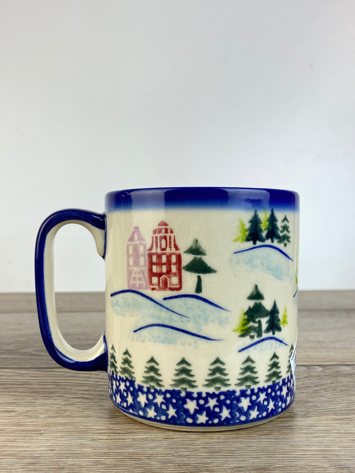 Vena Unikat 12oz Holiday Mug - Shape V055-350 - Christmas in Bolesławiec Sledding Snowmen