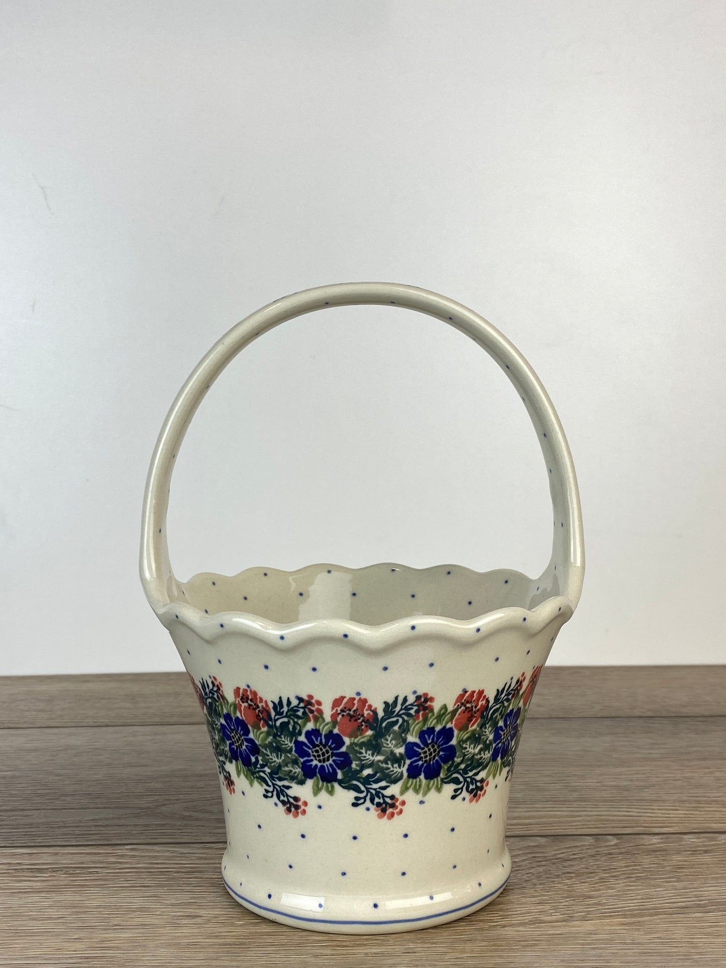 Basket with Handle - Shape A31 - Pattern 1535