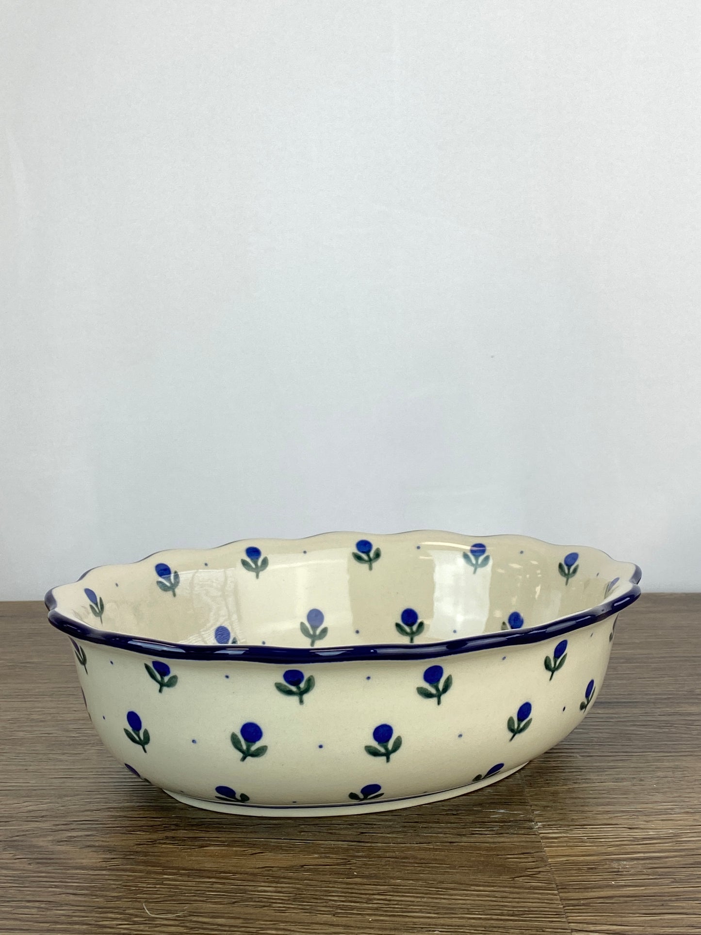 Scalloped Oval Bowl - Shape D78 - Pattern 135