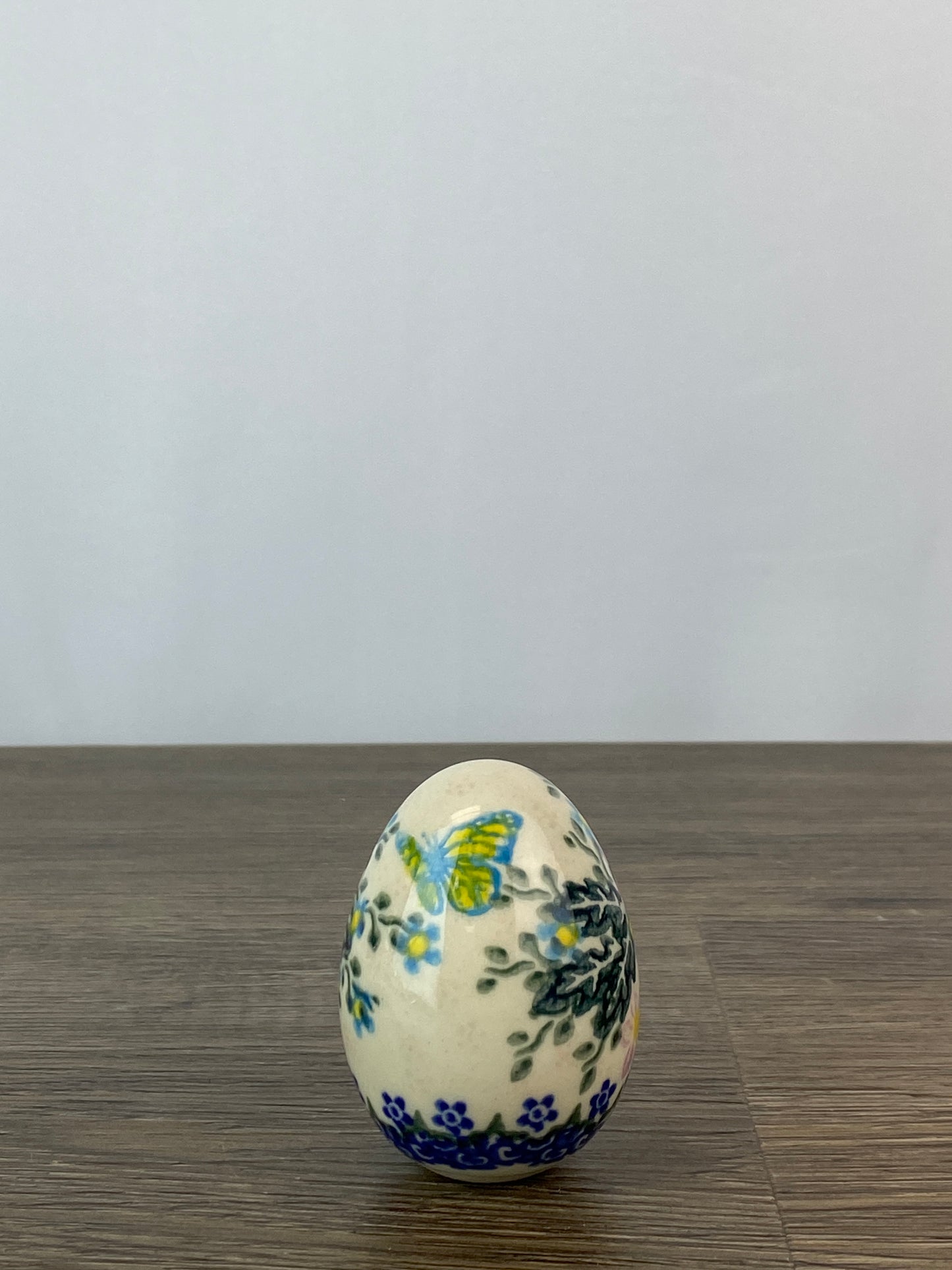 Vena Large Ceramic Easter Egg - Shape V037 - Pattern A500