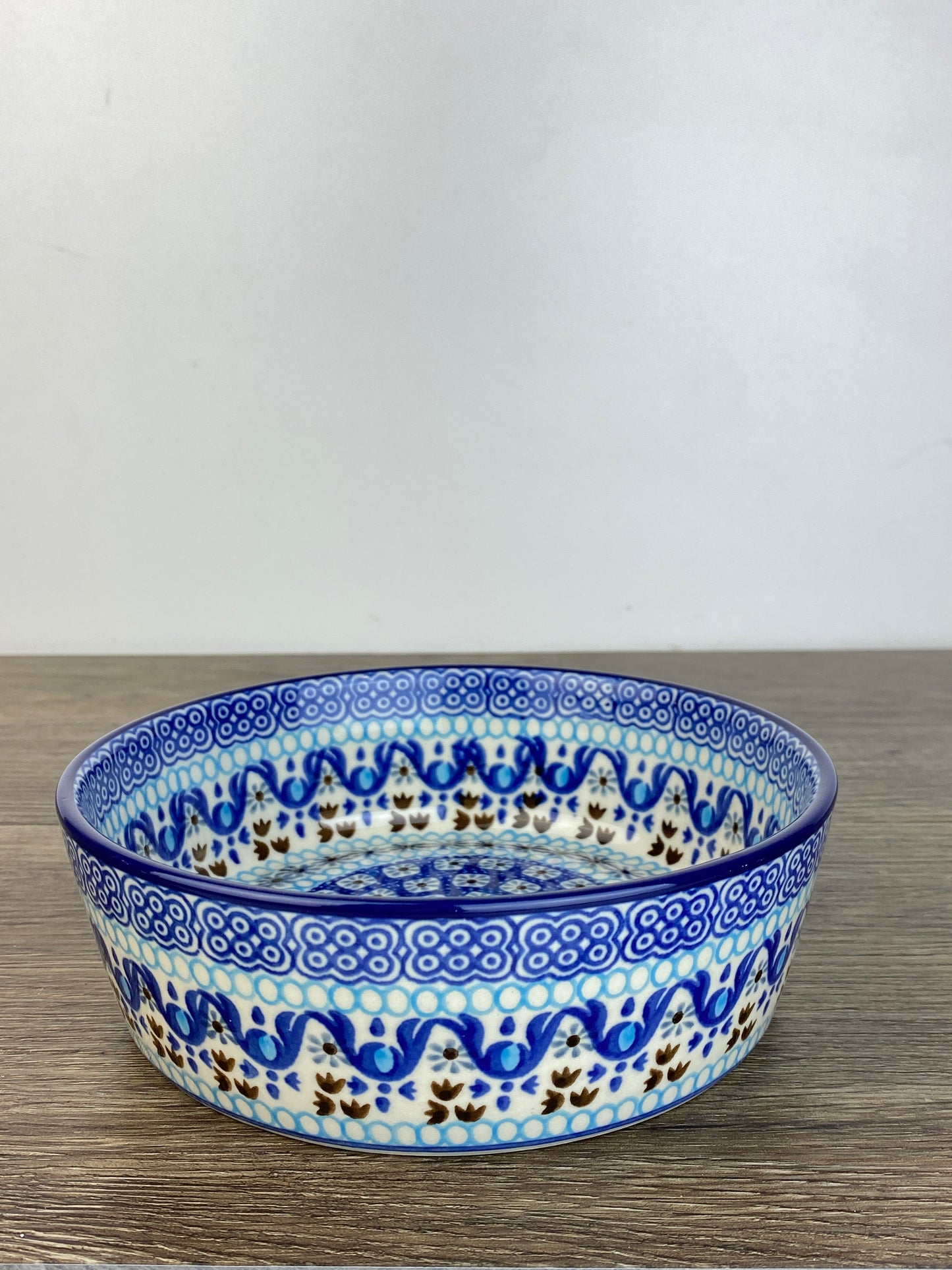 Straight Sided Bowl - Shape F19  - Pattern 1026