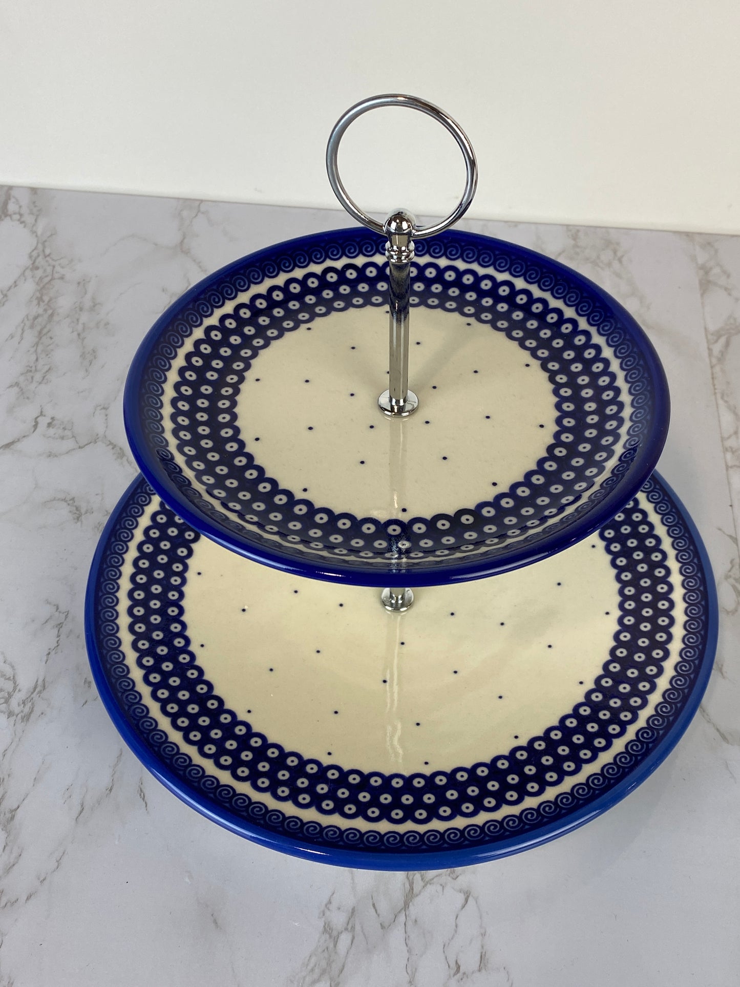 Two Tiered Plate Stand