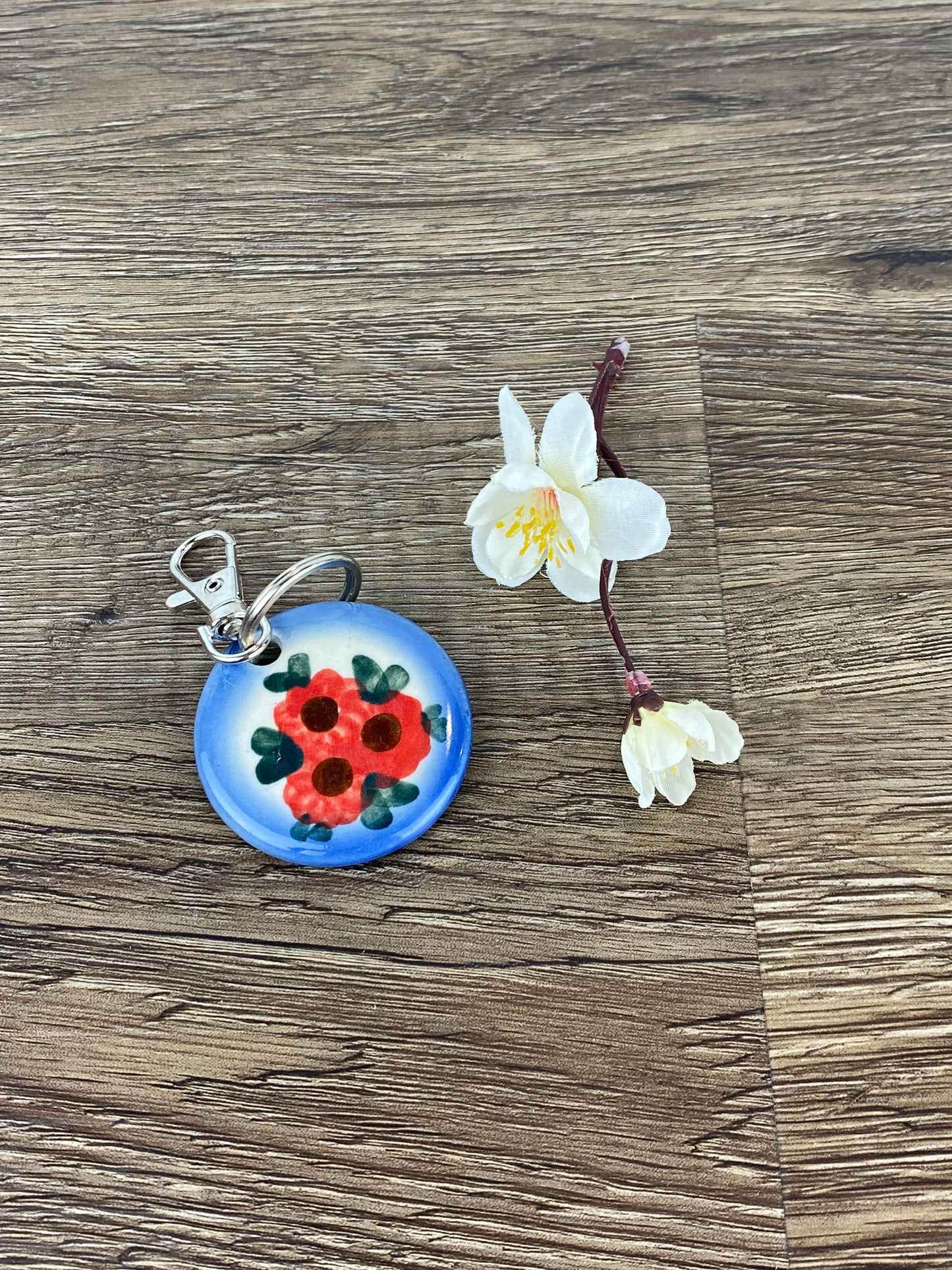 Round Keychain - Red Flower Bouquet