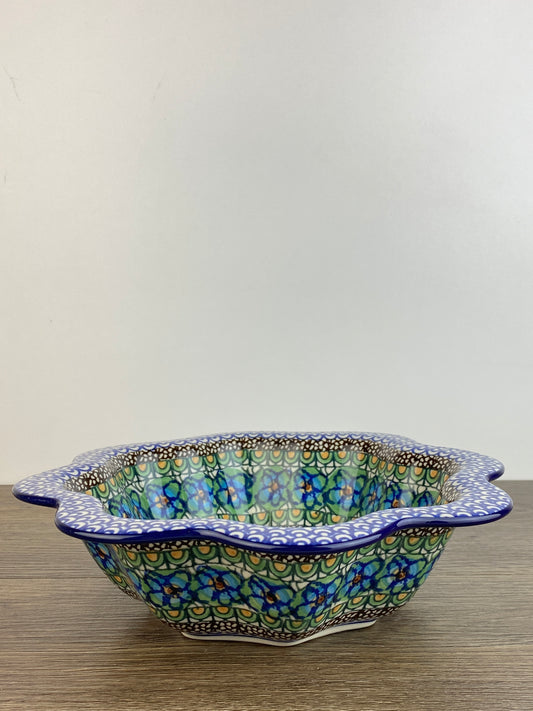 Unikat Petal Bowl - Shape 796 - Pattern U151