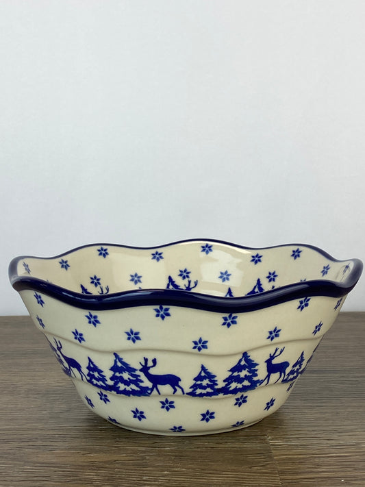 HOLIDAY SPECIAL Wavy Bowl - Shape 691 - Pattern 1931