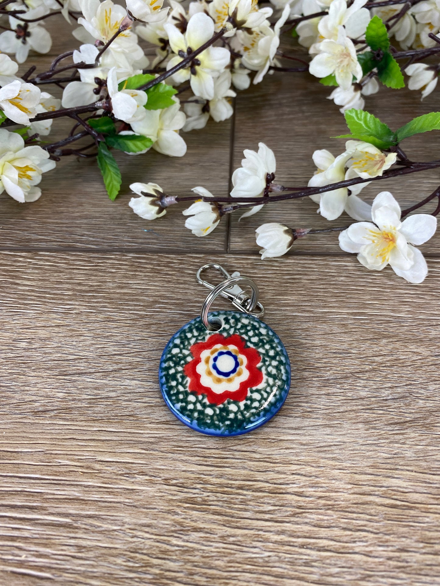 Round Keychain - Green and Red Flowers
