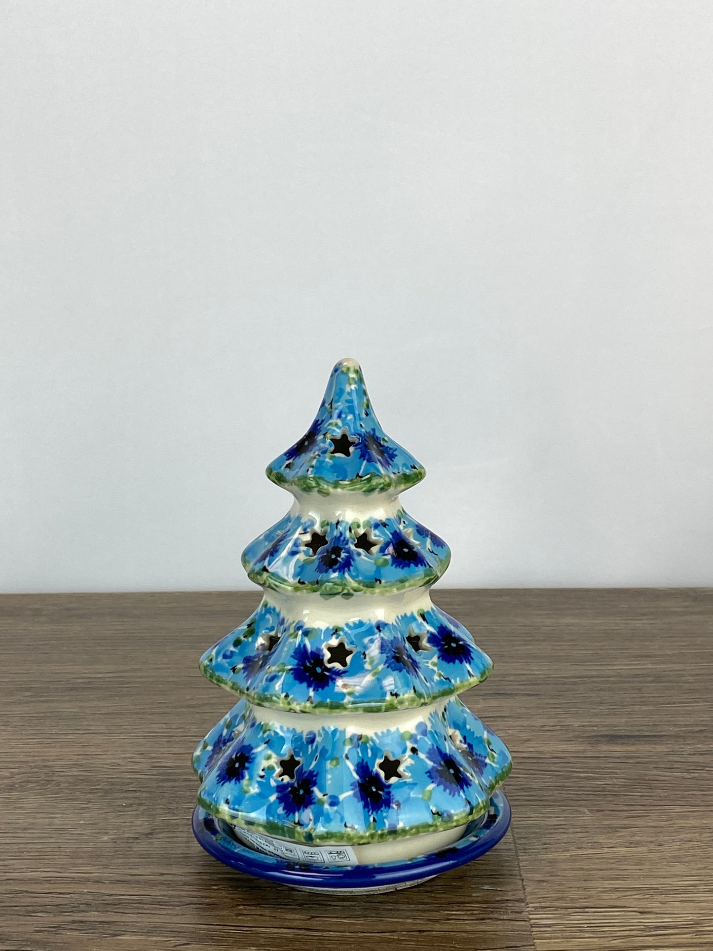 Small 6" Unikat Christmas Tree - Shape 512 - Pattern U4929