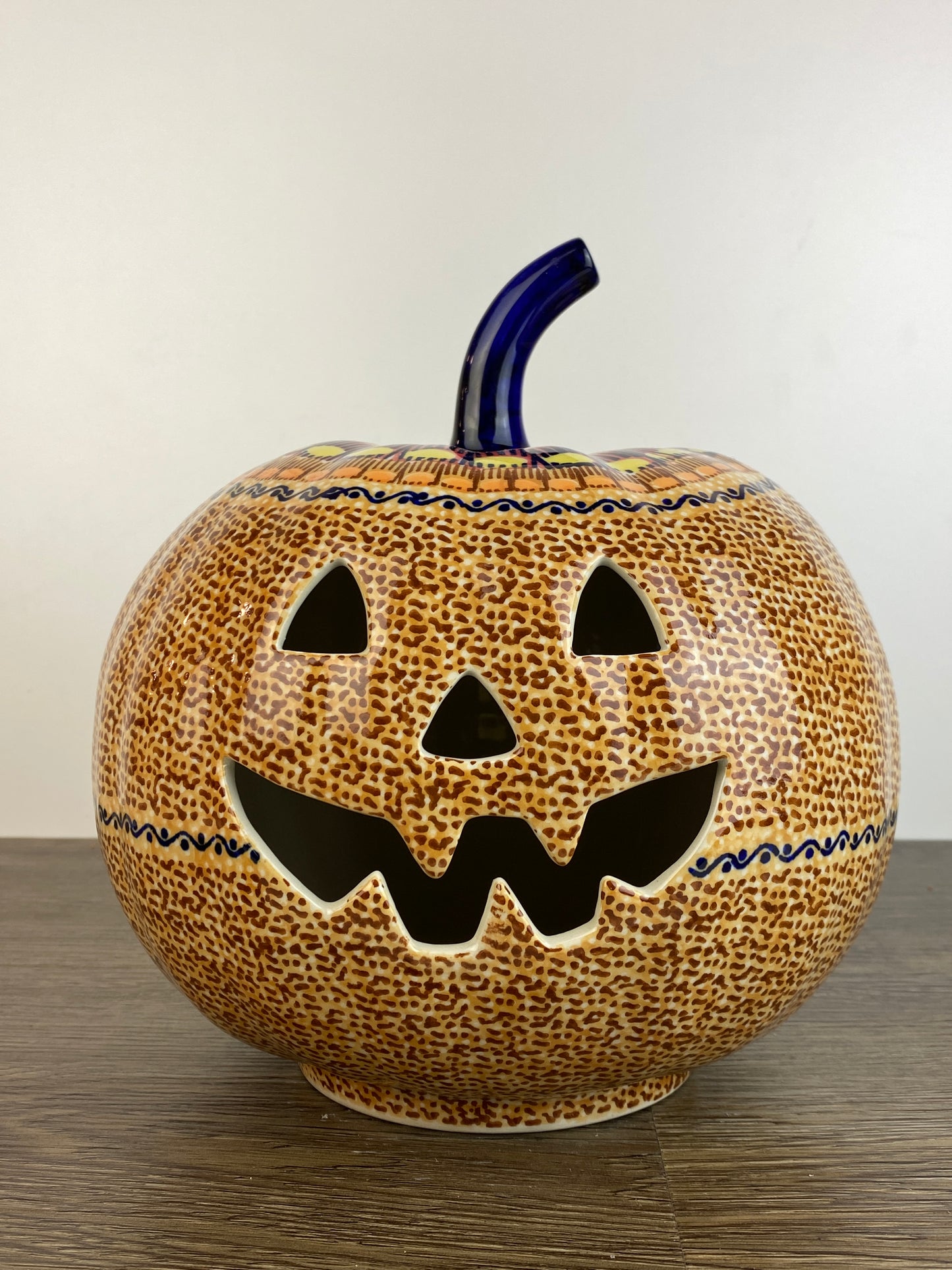 Large Unikat Pumpkin - Candy Corn