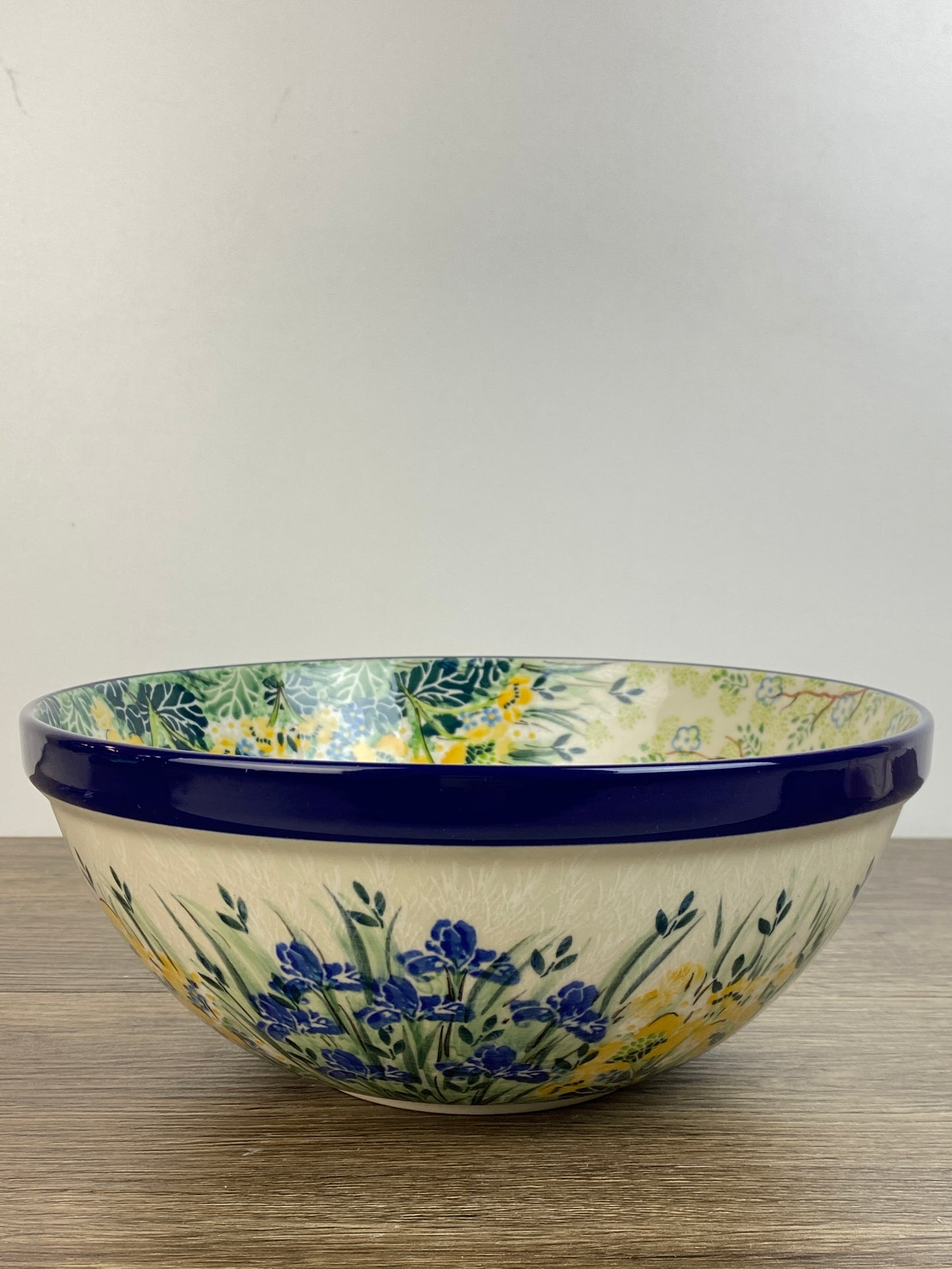 9" Unikat Medium Kitchen Bowl - Shape 56 - Pattern U4879