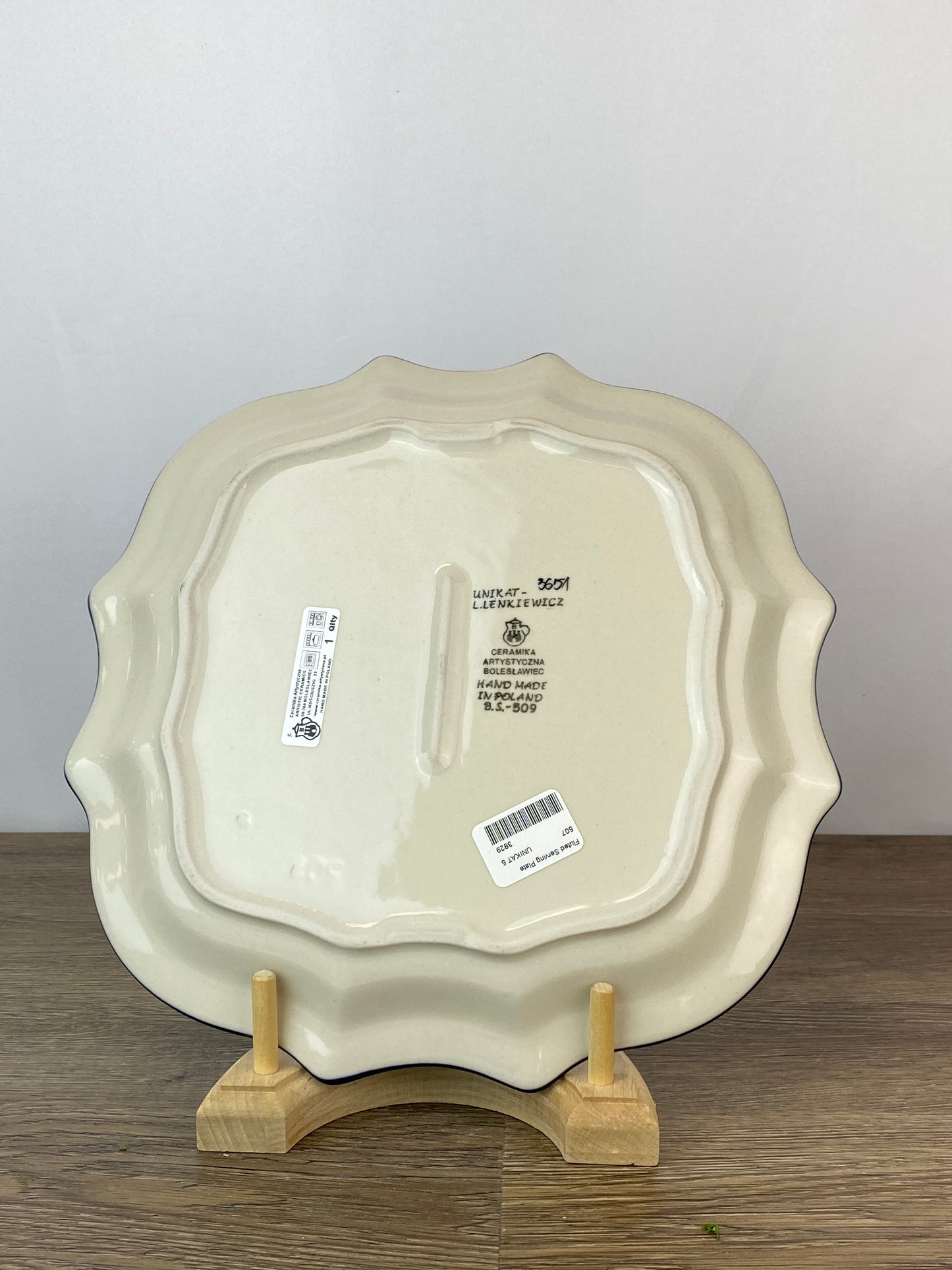 SALE 8 Pointed Unikat Platter/ Plate - Shape 507 - Pattern U3651