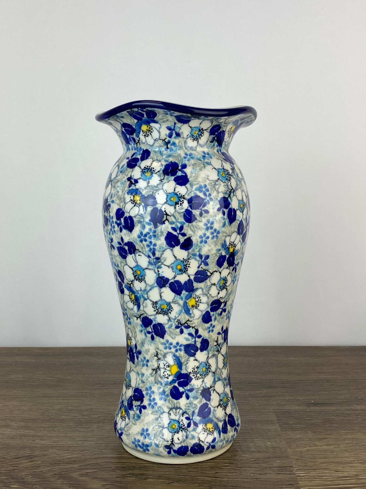 Large Unikat Vase - Shape 946 - Pattern U4845