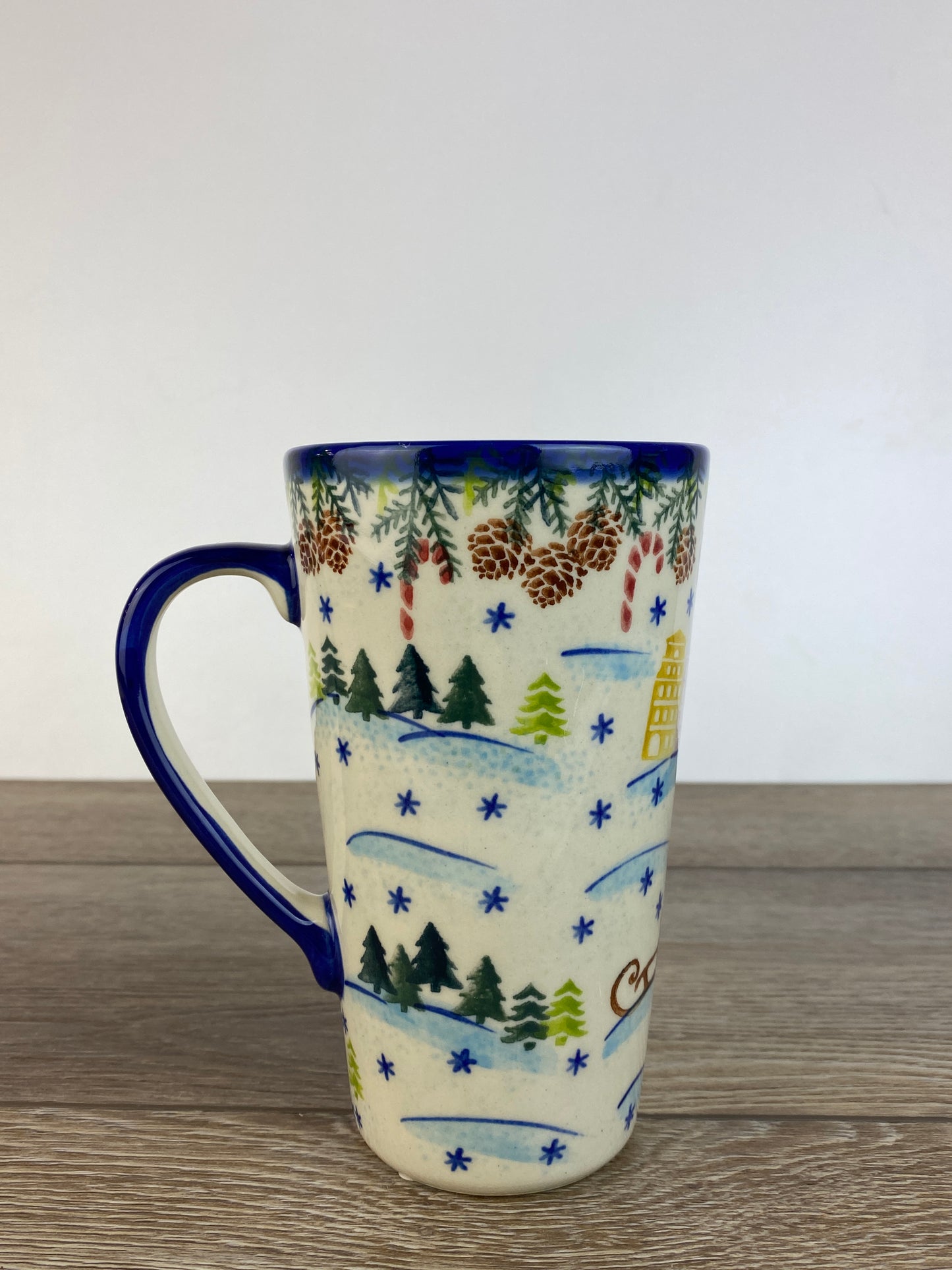 Vena Unikat Latte Mug - Shape V468 - Christmas in Bolesławiec Standing Snowman