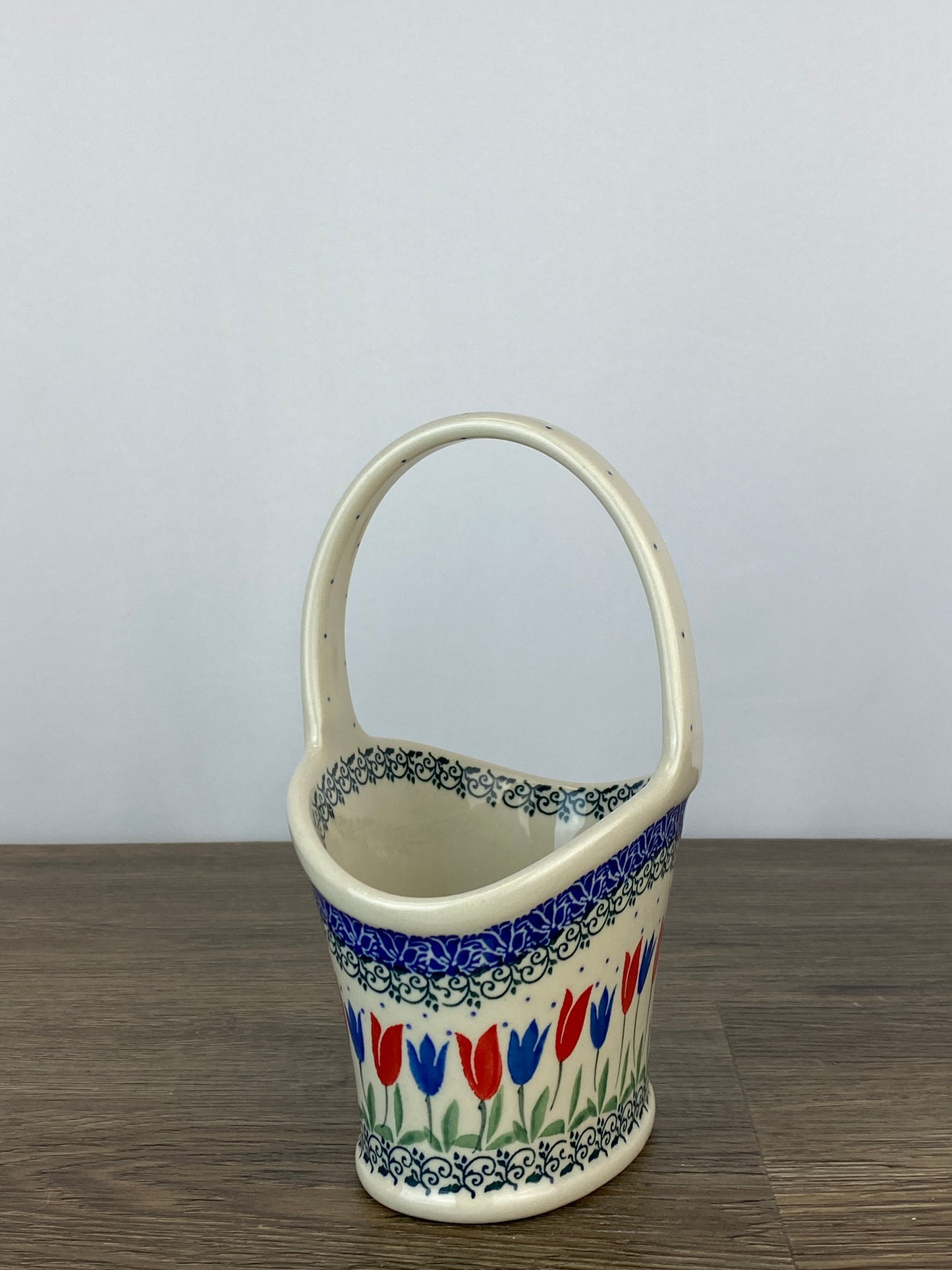 Basket with Handle - Shape A30 - Pattern 2599