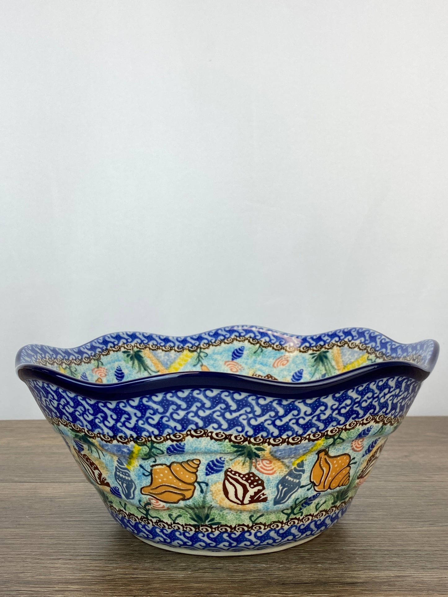 SALE Large Wavy Unikat Serving Bowl - Shape 692 - Pattern U1899