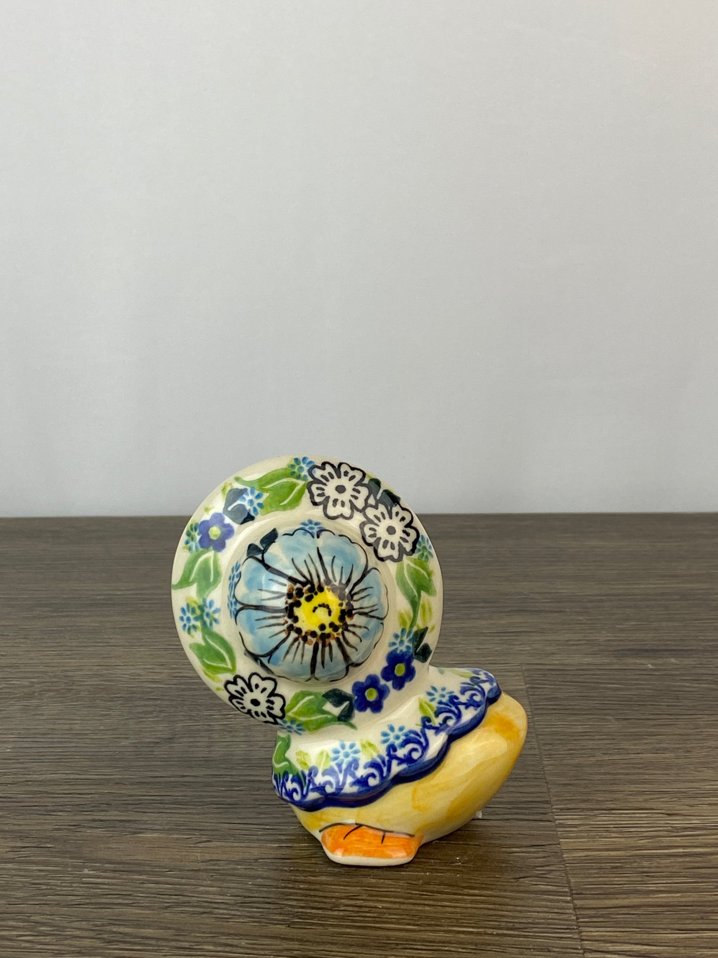Vena Squatting Duck - Shape V808 - Pattern U598 Turquoise Flower